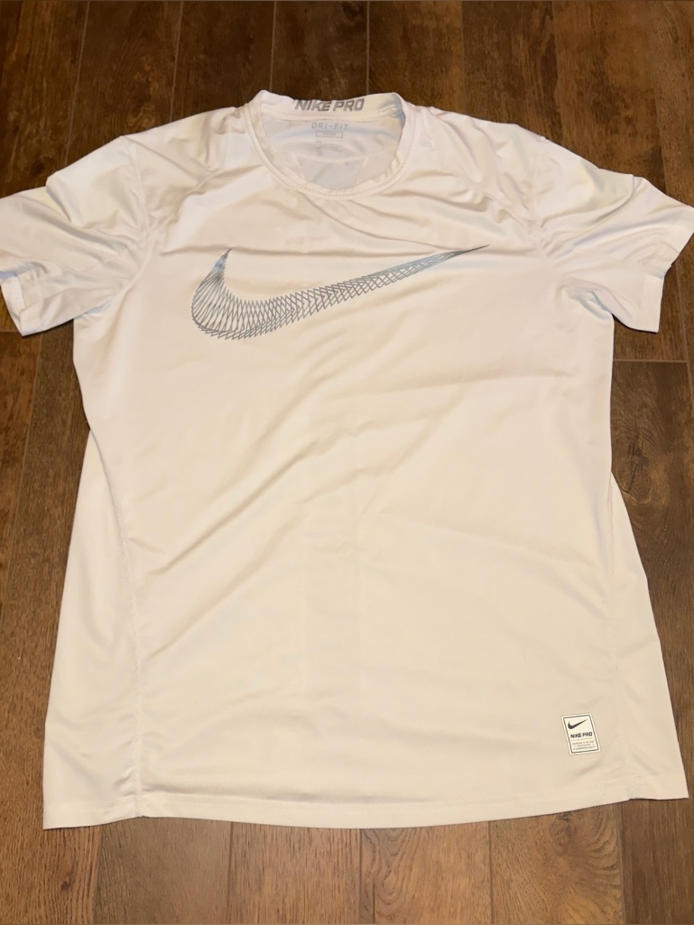 Nike Dri-Fit Fitted Men’s Large White Logo Shirt